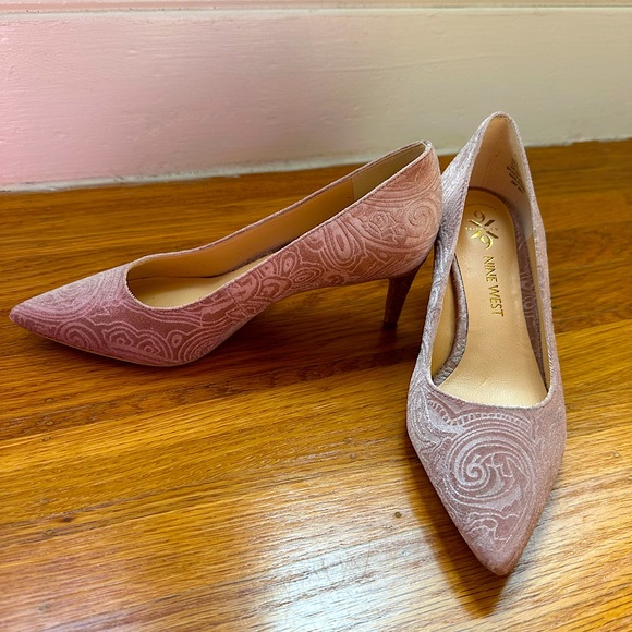 Nine West Soho Pointy Toe Pump - Picture 1 of 4